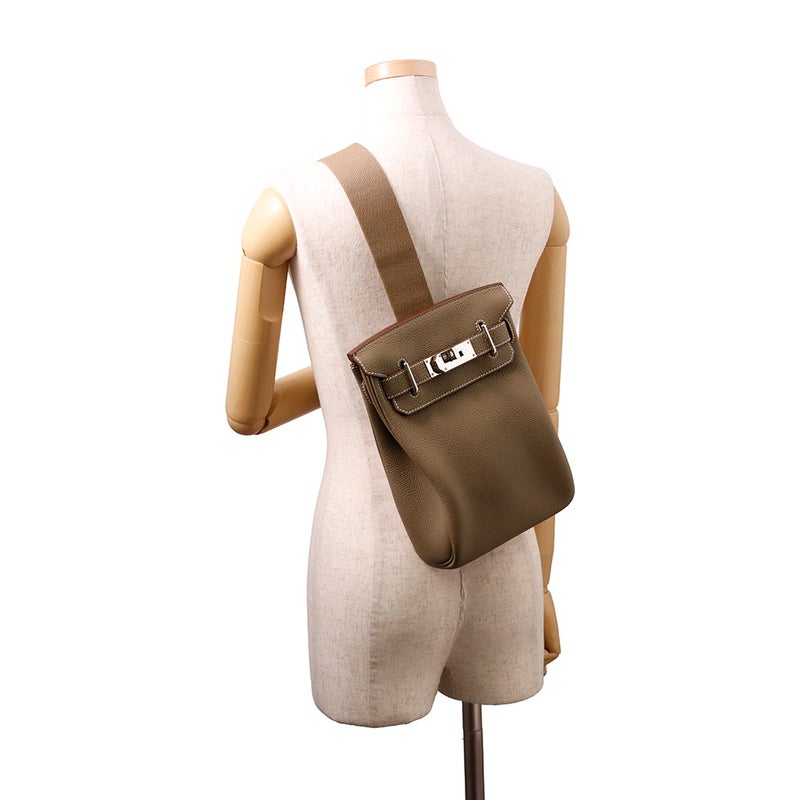 エルメス ボディバッグ ケリー アッカドPM エトゥープ/シルバー金具 トゴ W刻印 メンズ