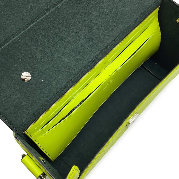 フェンディ ショルダーバッグ ソフトトランク バゲット レザー 7VA565 FENDI バッグ