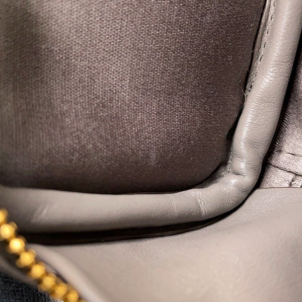 ミュウミュウ バッグチャーム マイクロバッグ レザー 5NR036 Miu Miu