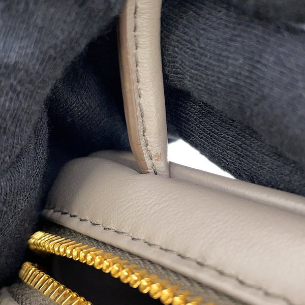 ミュウミュウ バッグチャーム マイクロバッグ レザー 5NR036 Miu Miu