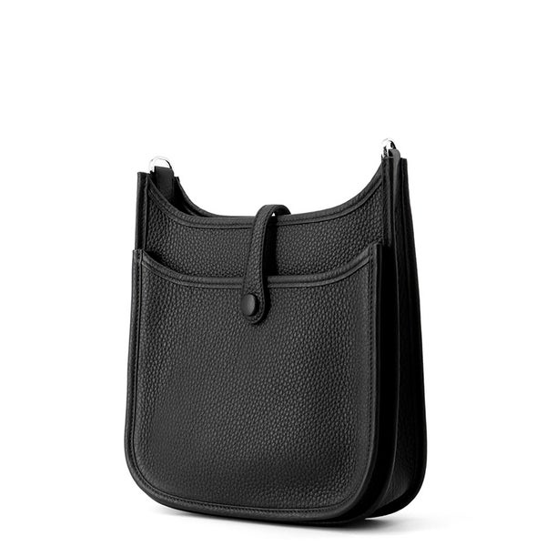 エルメス ショルダーバッグ エブリン3 23 ブラック/シルバー金具 トリヨンクレマンス K刻印 黒