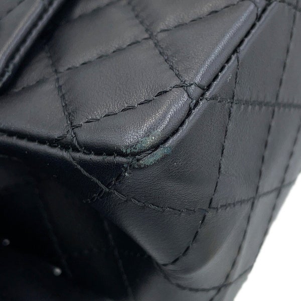 シャネル チェーンショルダーバッグ マトラッセ 2.55 ミニ レザー CHANEL 黒