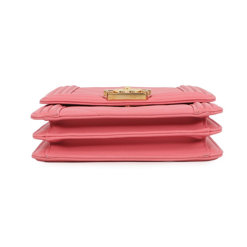 シャネル チェーンショルダーバッグ ボーイシャネル レザー AS0130 CHANEL バッグ