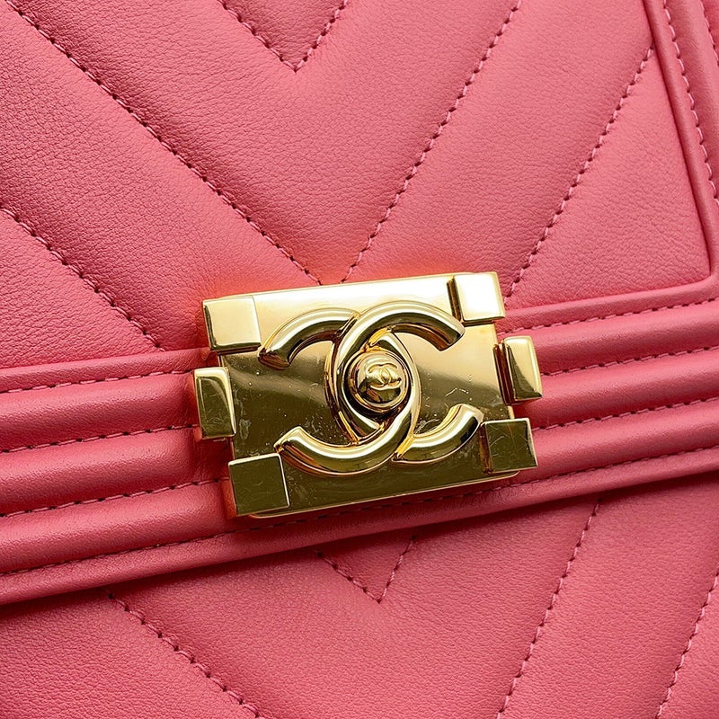 シャネル チェーンショルダーバッグ ボーイシャネル レザー AS0130 CHANEL バッグ