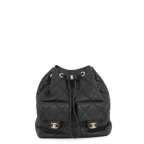 シャネル リュック ココマーク マトラッセ バックパック カーフレザー AS4342 CHANEL バッグ 黒