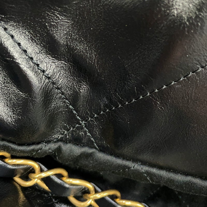 シャネル ハンドバッグ シャネル22 シャイニーカーフレザー AS3261 CHANEL 黒