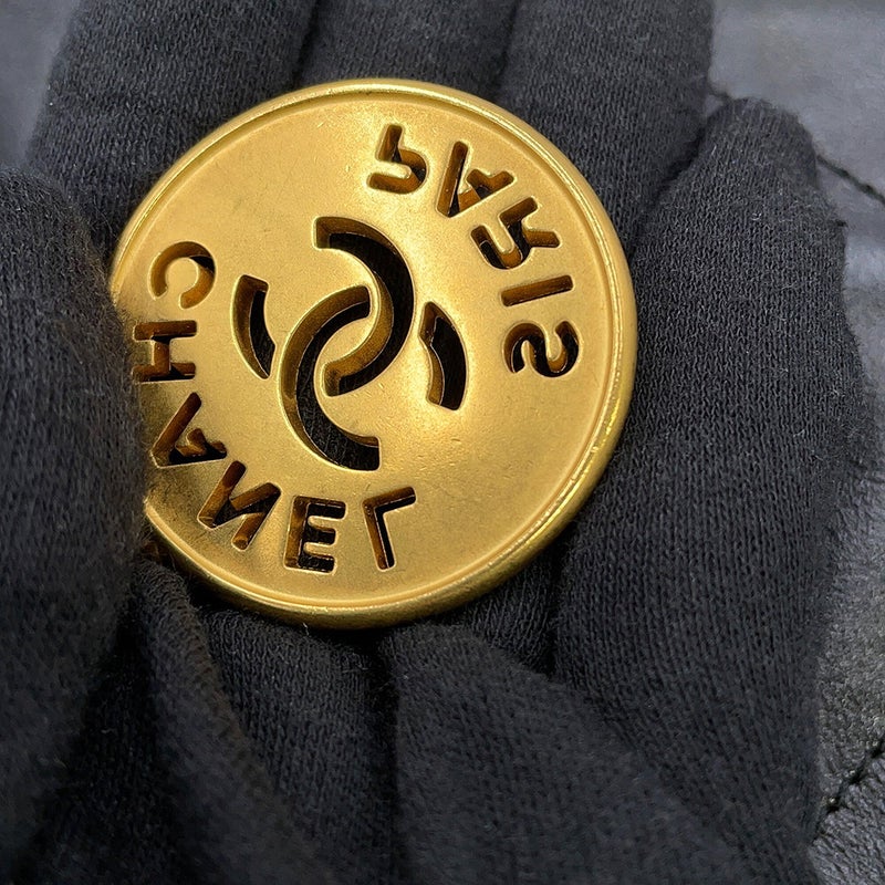 シャネル ハンドバッグ シャネル22 シャイニーカーフレザー AS3261 CHANEL 黒