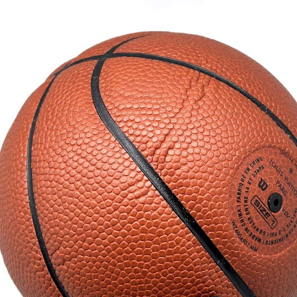 ルイヴィトン モノグラム NBAコラボ バスケットゴール ミニボール GI0564 LOUIS VUITTON
