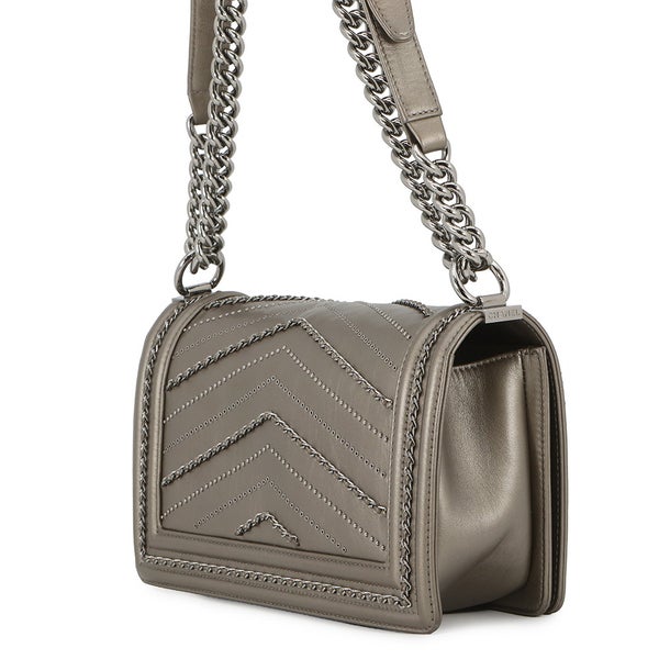 シャネル チェーンショルダーバッグ ボーイシャネル ヴィンテージカーフ A67086 CHANEL バッグ