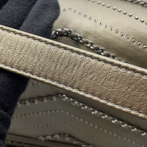 シャネル チェーンショルダーバッグ ボーイシャネル ヴィンテージカーフ A67086 CHANEL バッグ