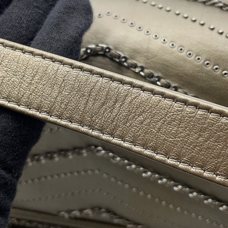 シャネル チェーンショルダーバッグ ボーイシャネル ヴィンテージカーフ A67086 CHANEL バッグ