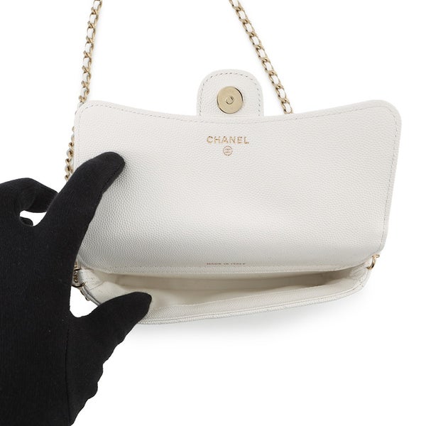 シャネル チェーンショルダーバッグ マトラッセ ココマーク フラップ フォンケース キャビアスキン AP2096 CHANEL 白