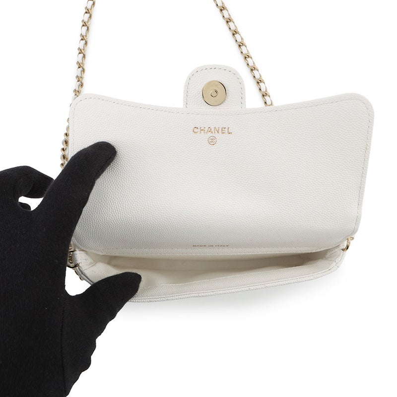 シャネル チェーンショルダーバッグ マトラッセ ココマーク フラップ フォンケース キャビアスキン AP2096 CHANEL 白