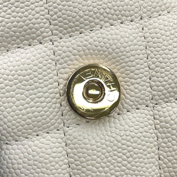 シャネル チェーンショルダーバッグ マトラッセ ココマーク フラップ フォンケース キャビアスキン AP2096 CHANEL 白