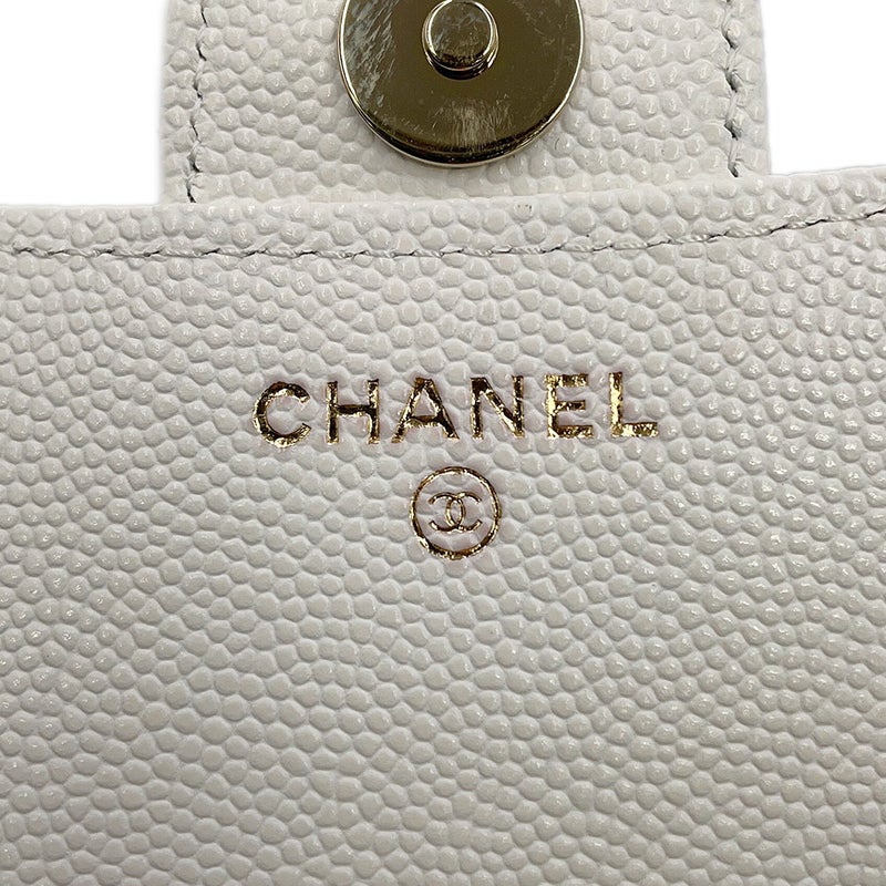 シャネル チェーンショルダーバッグ マトラッセ ココマーク フラップ フォンケース キャビアスキン AP2096 CHANEL 白