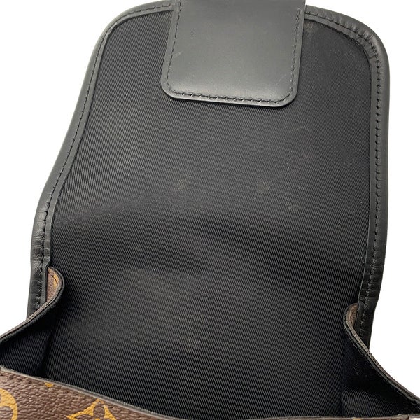 ルイヴィトン ショルダーバッグ モノグラム・マカサー アーチー・メッセンジャー M46442 LOUIS VUITTON ヴィトン メンズ 黒