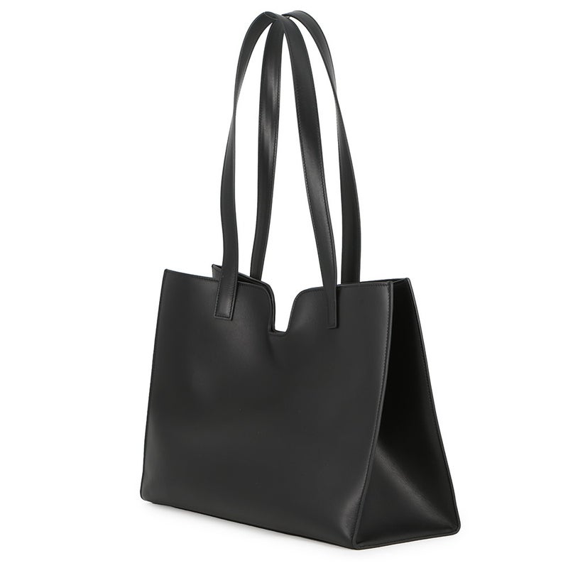 セリーヌ トートバッグ 16セーズ カバ レザー 112583EZU.38NO CELINE 黒