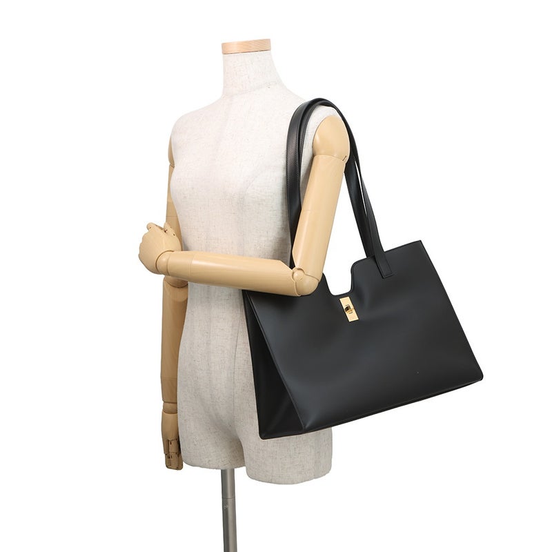 セリーヌ トートバッグ 16セーズ カバ レザー 112583EZU.38NO CELINE 黒