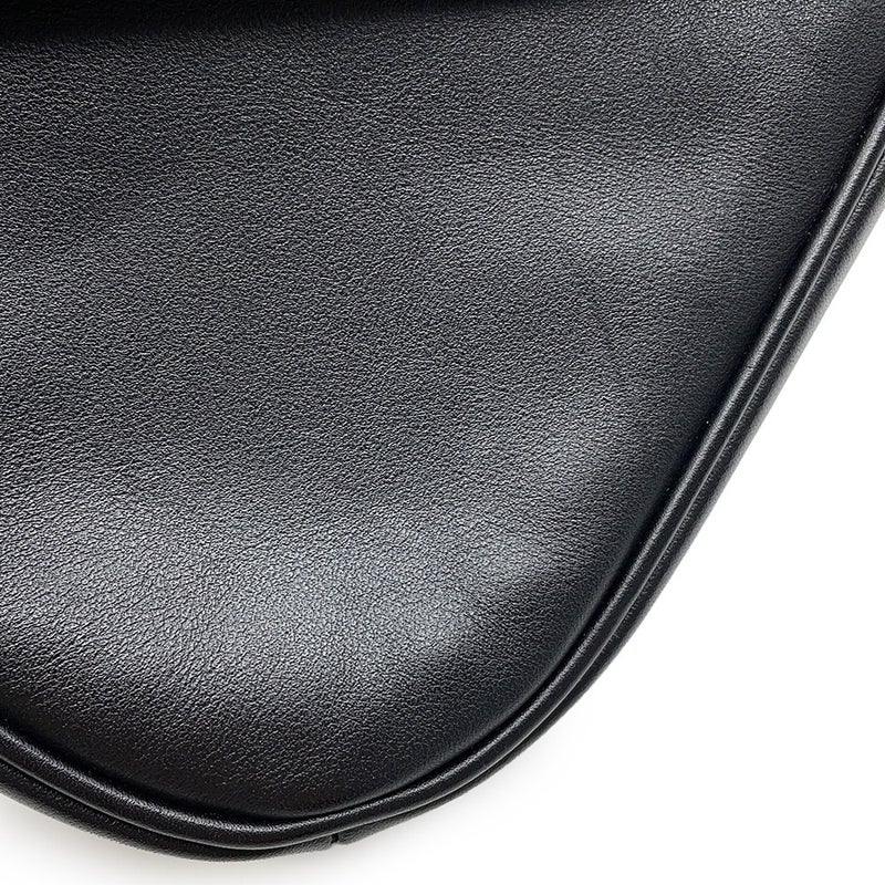 セリーヌ ショルダーバッグ トライアングル ロゴ レザー 19590 CELINE ポシェット 黒 白