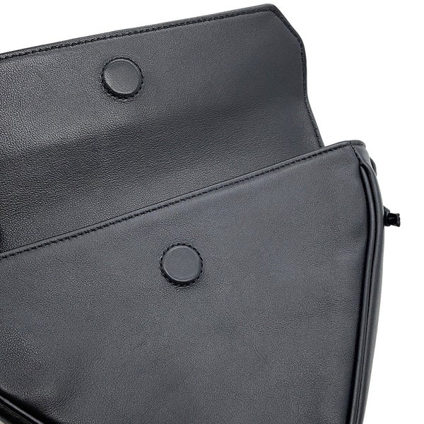 セリーヌ ショルダーバッグ トライアングル ロゴ レザー 19590 CELINE ポシェット 黒 白