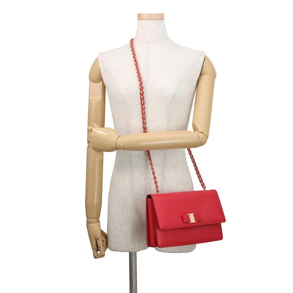 サルヴァトーレ・フェラガモ チェーンショルダーバッグ GINNY ヴァラリボン レザー 21E480 Ferragamo