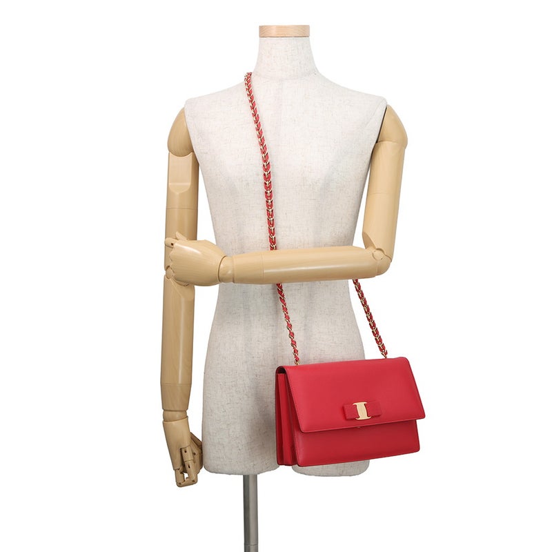 サルヴァトーレ・フェラガモ チェーンショルダーバッグ GINNY ヴァラリボン レザー 21E480 Ferragamo