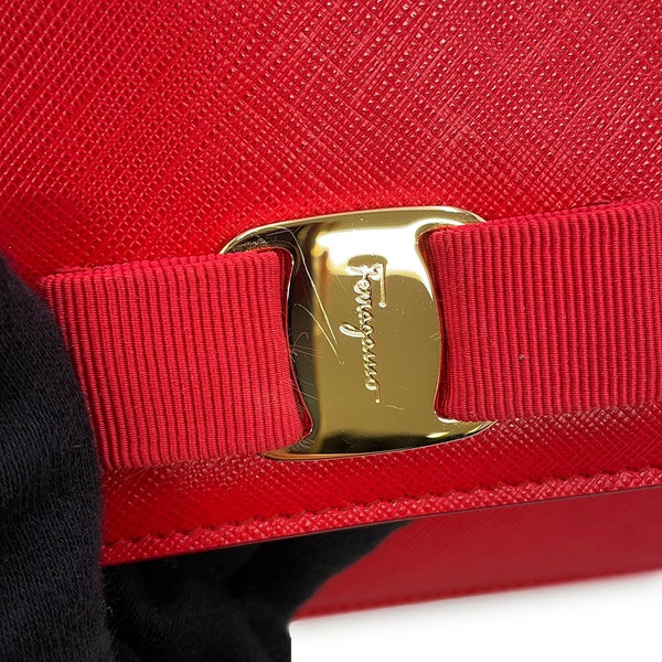 サルヴァトーレ・フェラガモ チェーンショルダーバッグ GINNY ヴァラリボン レザー 21E480 Ferragamo