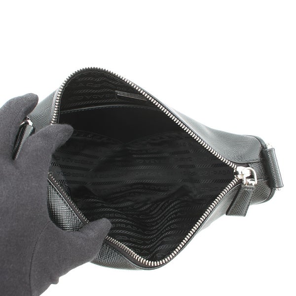 プラダ ショルダーバッグ トライアングル ロゴ サフィアーノレザー 2VH155 PRADA 黒