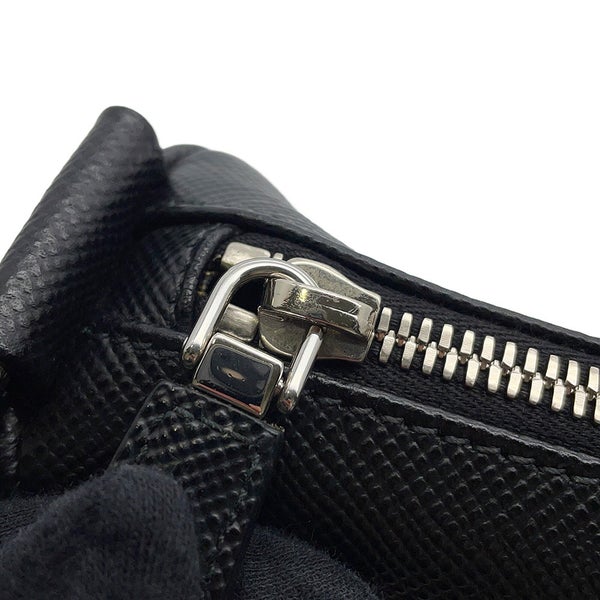 プラダ ショルダーバッグ トライアングル ロゴ サフィアーノレザー 2VH155 PRADA 黒