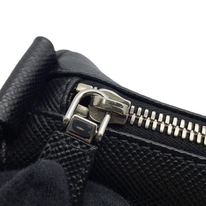 プラダ ショルダーバッグ トライアングル ロゴ サフィアーノレザー 2VH155 PRADA 黒