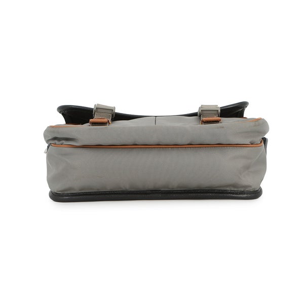 プラダ ショルダーバッグ トライアングルロゴ ナイロン レザー 2VD769 PRADA 黒