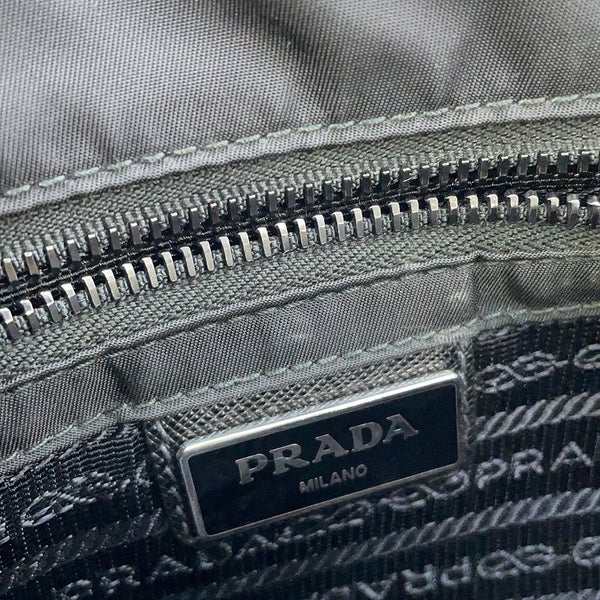 プラダ ショルダーバッグ トライアングルロゴ ナイロン レザー 2VD769 PRADA 黒