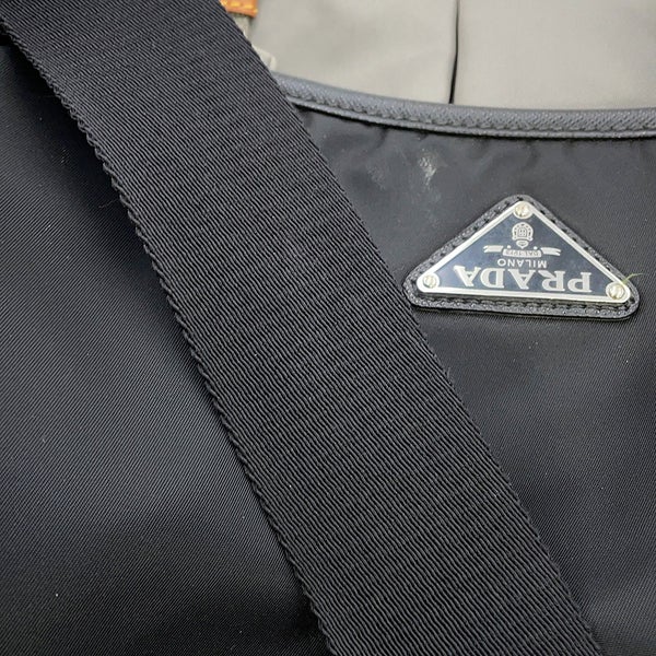 プラダ ショルダーバッグ トライアングルロゴ ナイロン レザー 2VD769 PRADA 黒