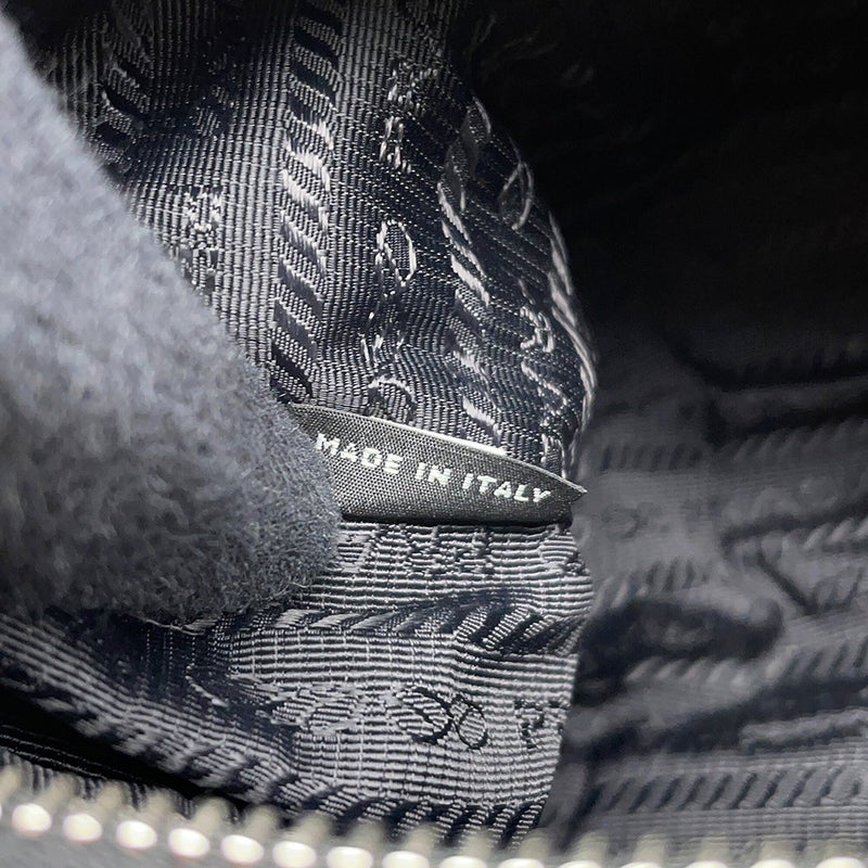 プラダ ショルダーバッグ Re-Edition 2005 レザー 1BH204 PRADA バッグ 2way 黒