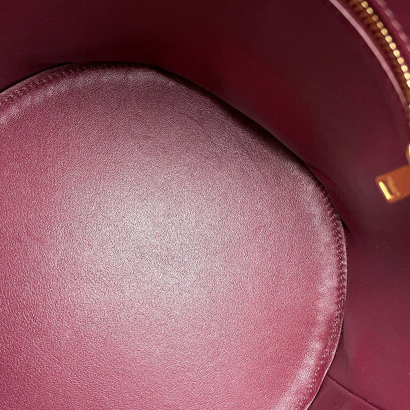 セリーヌ ショルダーバッグ マイヨン トリオンフ バケットバッグ レザー CELINE