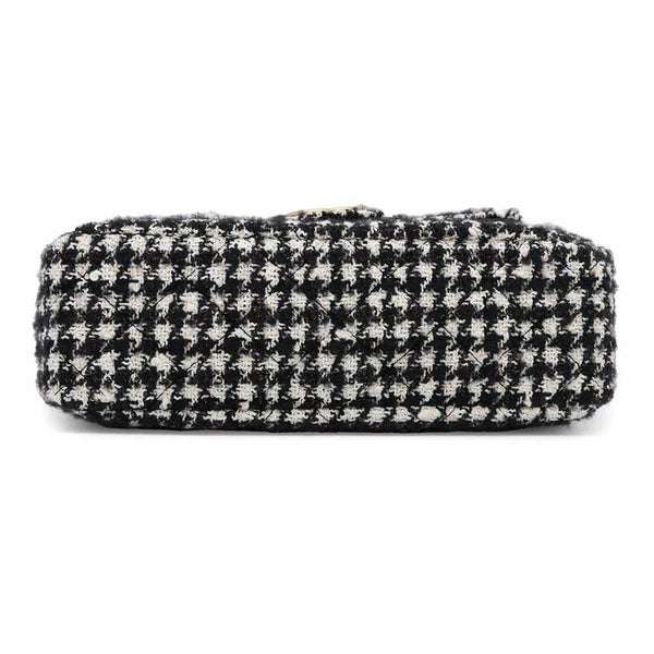 シャネル チェーンショルダーバッグ マトラッセ ココマーク ホーボーバッグ ツイード AS4322 CHANEL 2way 黒 白