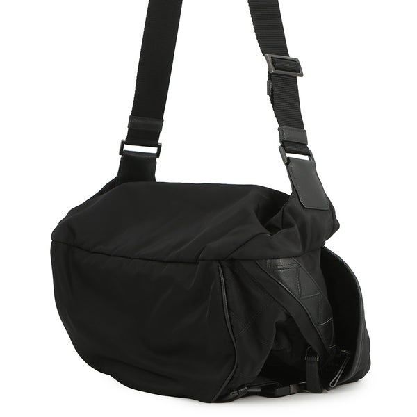 プラダ ショルダーバッグ トライアングルロゴ キルティング ナイロン 2VH991 PRADA 黒