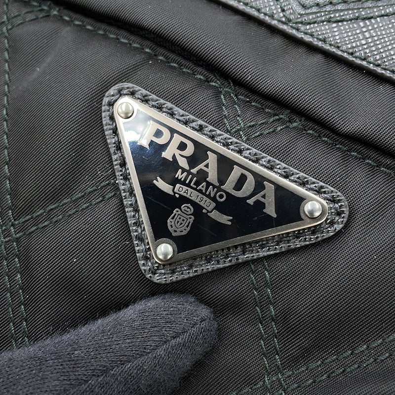 プラダ ショルダーバッグ トライアングルロゴ キルティング ナイロン 2VH991 PRADA 黒