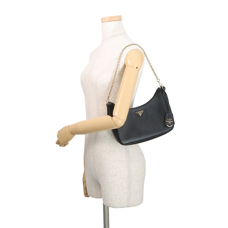 プラダ ショルダーバッグ Re-Edition 2005 サフィアーノレザー 1BH204 PRADA 2wayバッグ 黒