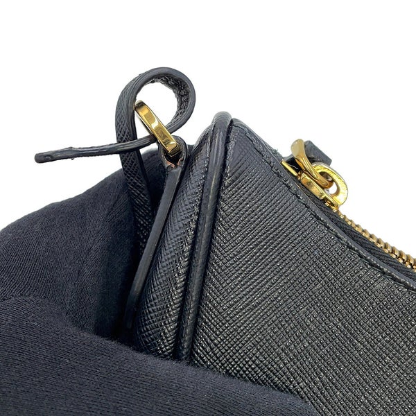 プラダ ショルダーバッグ Re-Edition 2005 サフィアーノレザー 1BH204 PRADA 2wayバッグ 黒