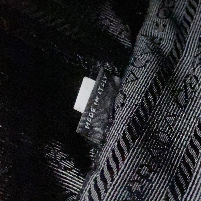 プラダ ショルダーバッグ Re-Edition 2005 サフィアーノレザー 1BH204 PRADA 2wayバッグ 黒