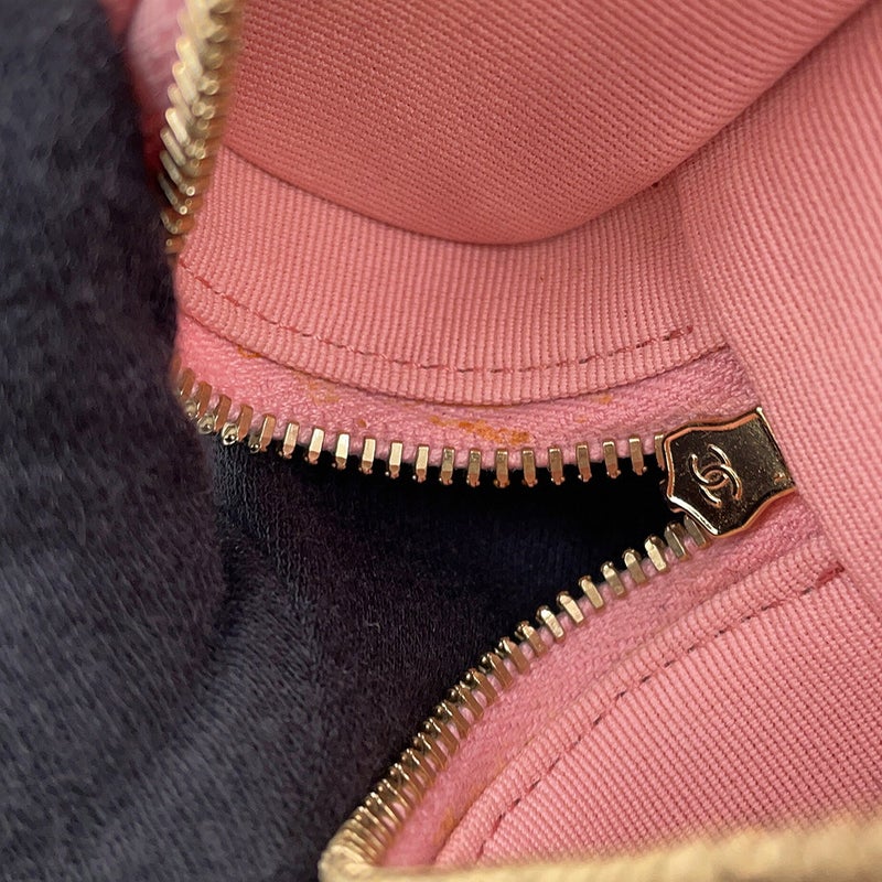 シャネル チェーンショルダーバッグ マトラッセ ココマーク ヴァニティケース スモール キャビアスキン AP2503 CHANEL