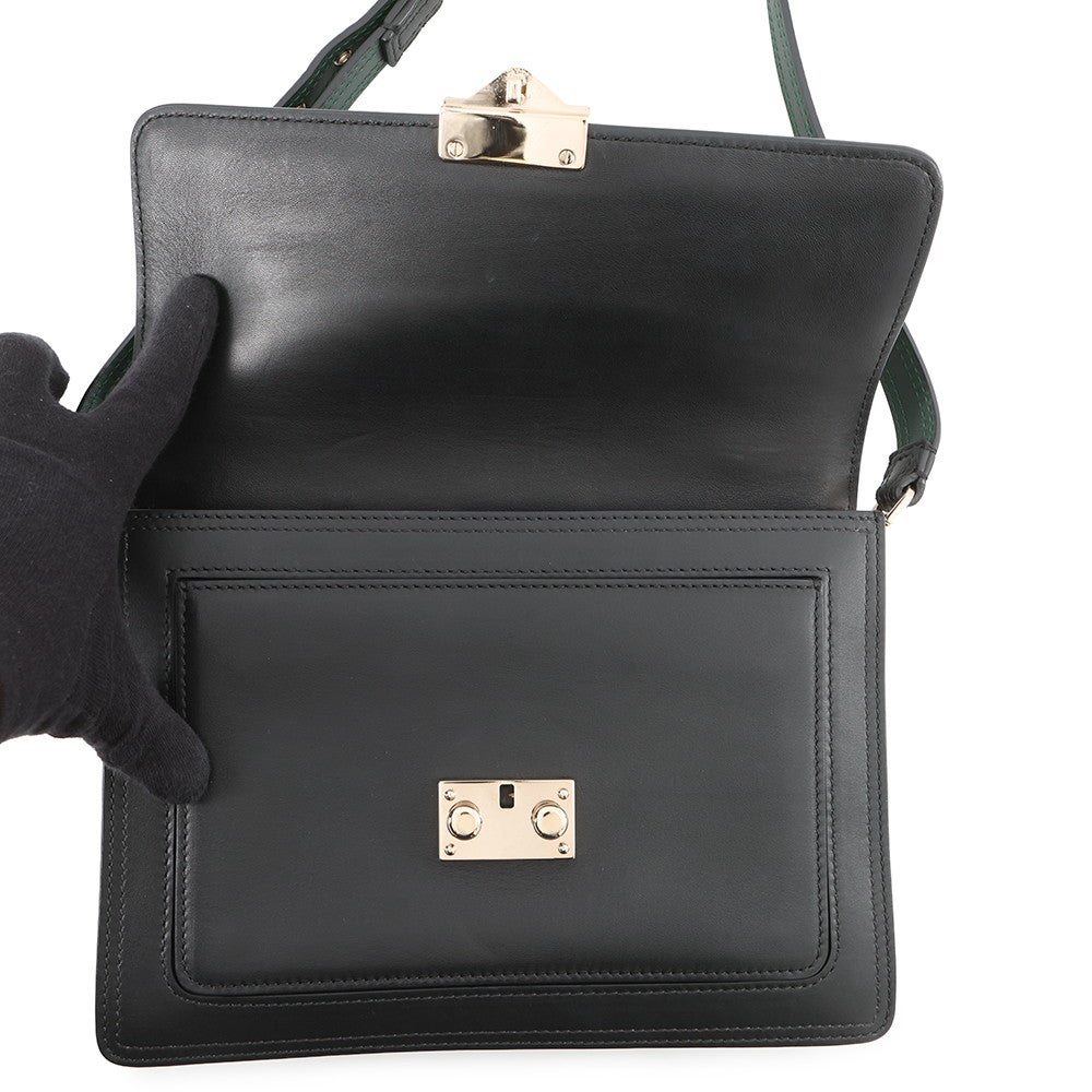 ヴァレンティノ・ガラヴァーニ ショルダーバッグ Cabana スタッズ ミディアム レザー MW2B0165VB2 VALENTINO 黒 ヴァレンティノ・ガラヴァーニ ショルダーバッグ Cabana スタッズ