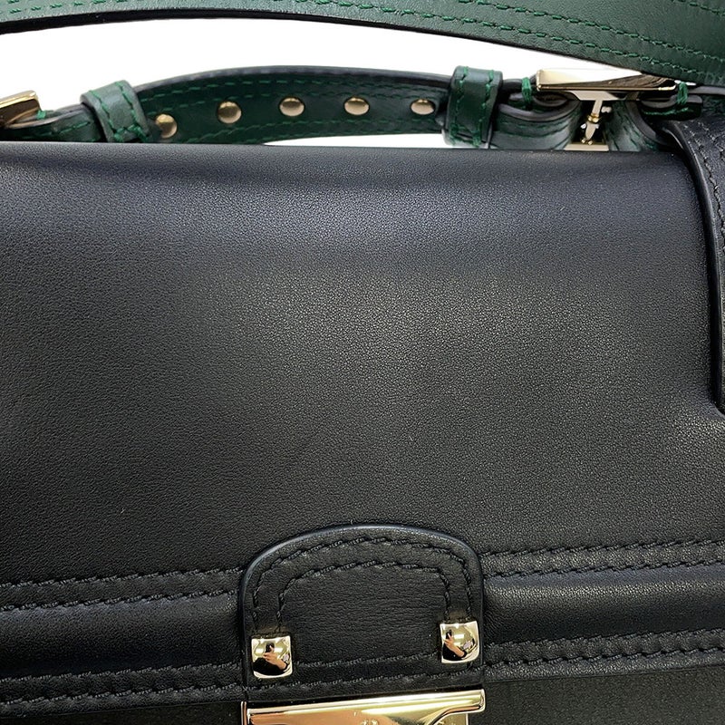 ヴァレンティノ・ガラヴァーニ ショルダーバッグ Cabana スタッズ ミディアム レザー MW2B0165VB2 VALENTINO 黒