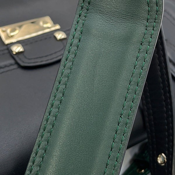 ヴァレンティノ・ガラヴァーニ ショルダーバッグ Cabana スタッズ ミディアム レザー MW2B0165VB2 VALENTINO 黒