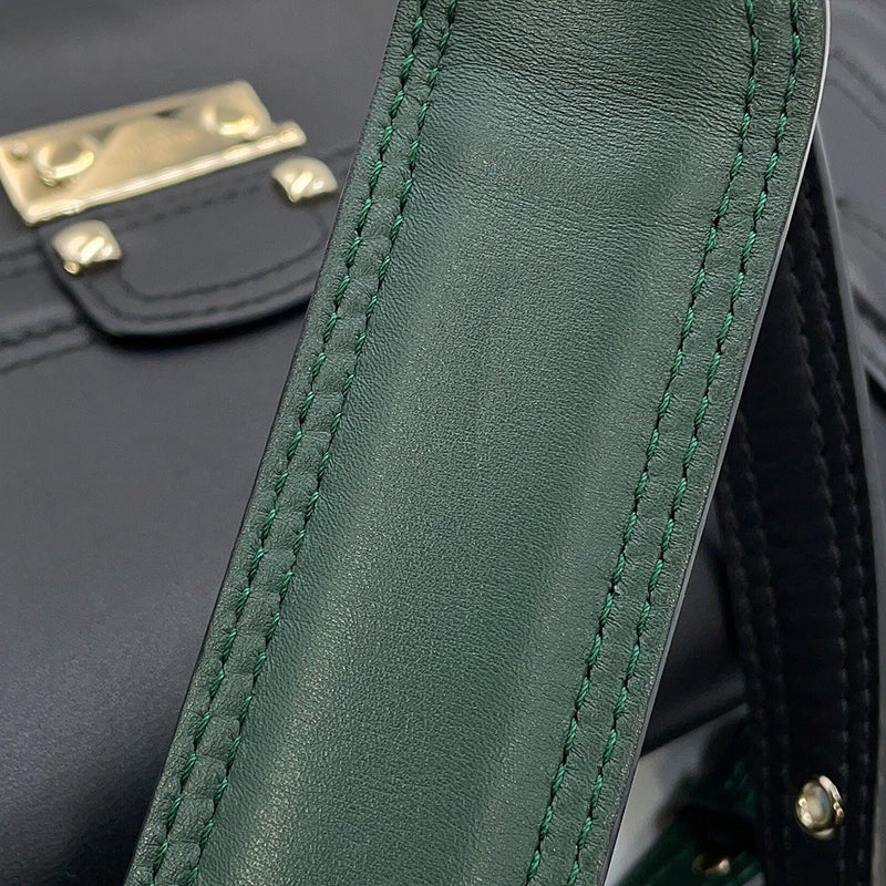 ヴァレンティノ・ガラヴァーニ ショルダーバッグ Cabana スタッズ ミディアム レザー MW2B0165VB2 VALENTINO 黒