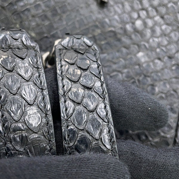 サンローランパリ チェーンショルダーバッグ Nolita ノリータ パイソン SAINT LAURENT PARIS 黒