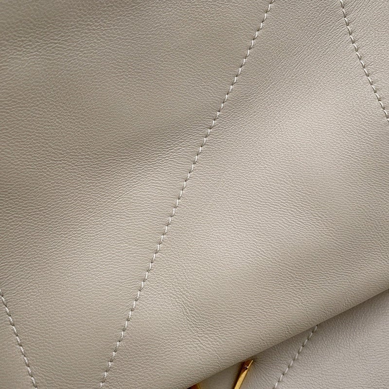 サンローランパリ チェーンショルダーバッグ ジェイミー 4.3 ナッパ レザー 781666AAB329207 SAINT LAURENT PARIS バッグ 白