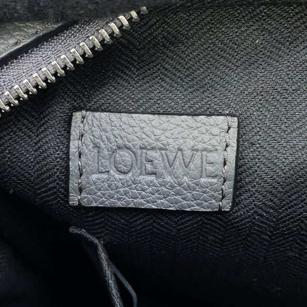 ロエベ ショルダーバッグ ミリタリー メッセンジャーXS レザー 317.12AA72 LOEWE