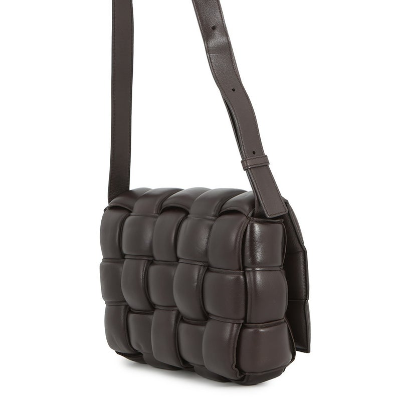 ボッテガヴェネタ ショルダーバッグ イントレチャート パデッド カセット ラムスキン 591970 BOTTEGA VENETA ブラウン